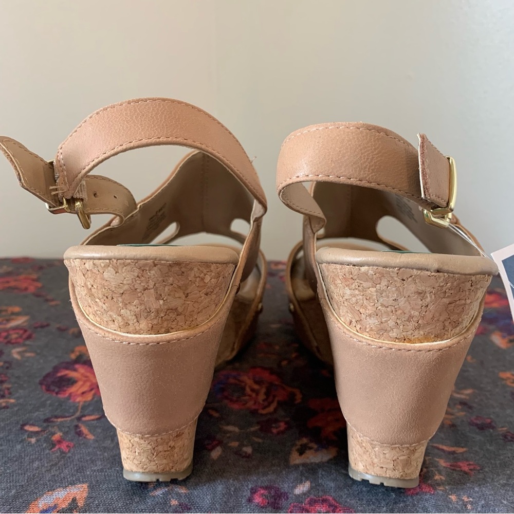 *NWT* Kenneth Cole Reaction Cork Heel Sandals - Picture 4 of 10